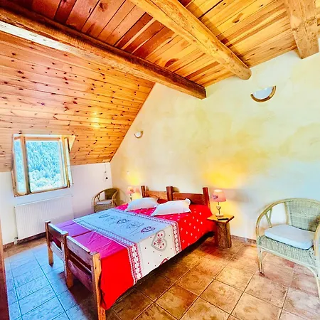 D'hotes L'abondance Bed & Breakfast 3*